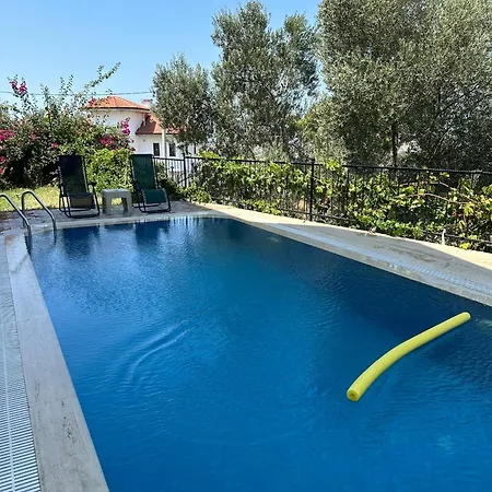 Villa Oktapolis *