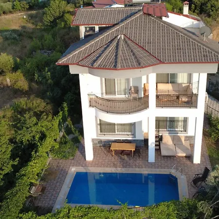 Oktapolis Villa *