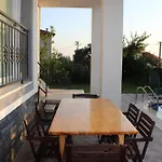 Villa Oktapolis *